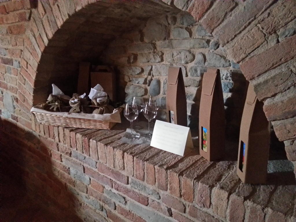 Castagnole delle Lanze Dimora Cortese מראה חיצוני תמונה