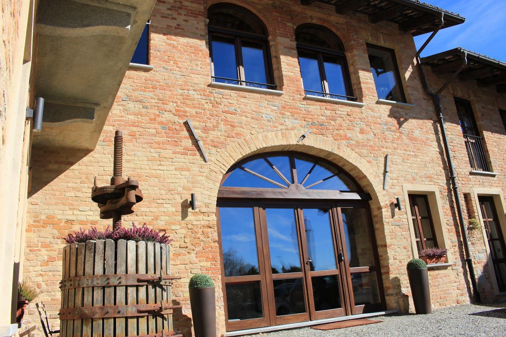 Castagnole delle Lanze Dimora Cortese מראה חיצוני תמונה